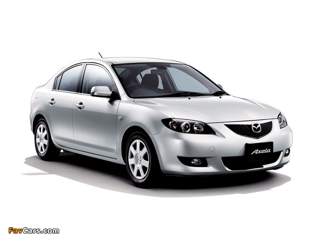 Mazda Axela 15C Sedan 2005–08 images (640 x 480)