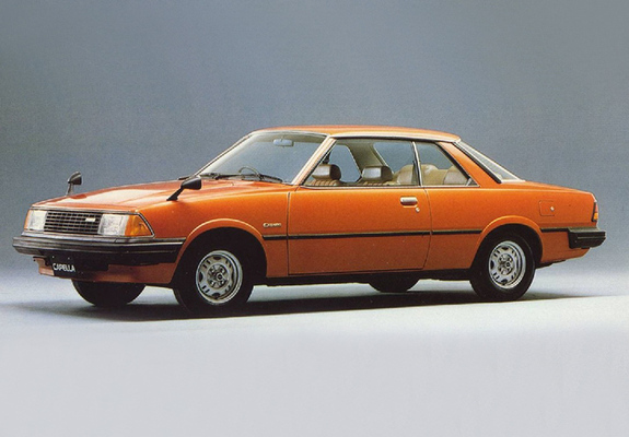 Mazda Capella Coupe 1981–82 pictures