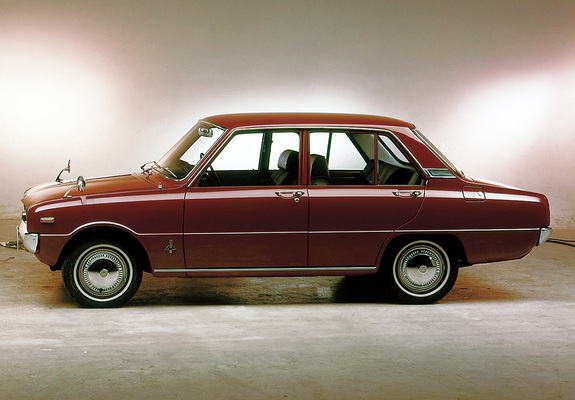 Mazda Familia 1200 4-door Sedan 1968–70 photos