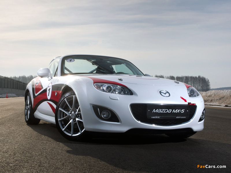Images of Mazda MX-5 GT Race Car (NC2) 2011 (800 x 600)
