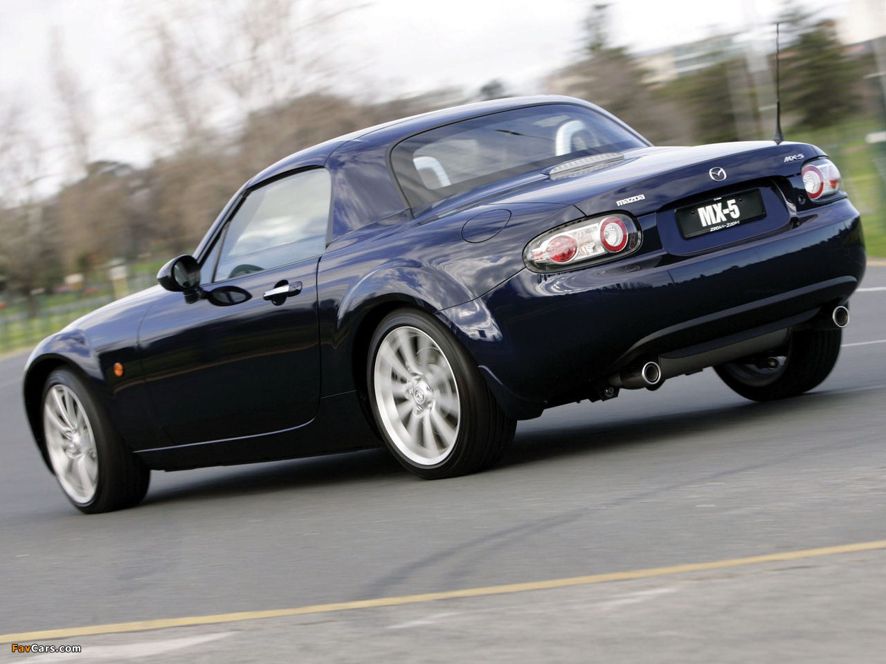 Pictures of Mazda MX-5 Roadster-Coupe AU-spec (NC) 2005–08 (1280 x 960)