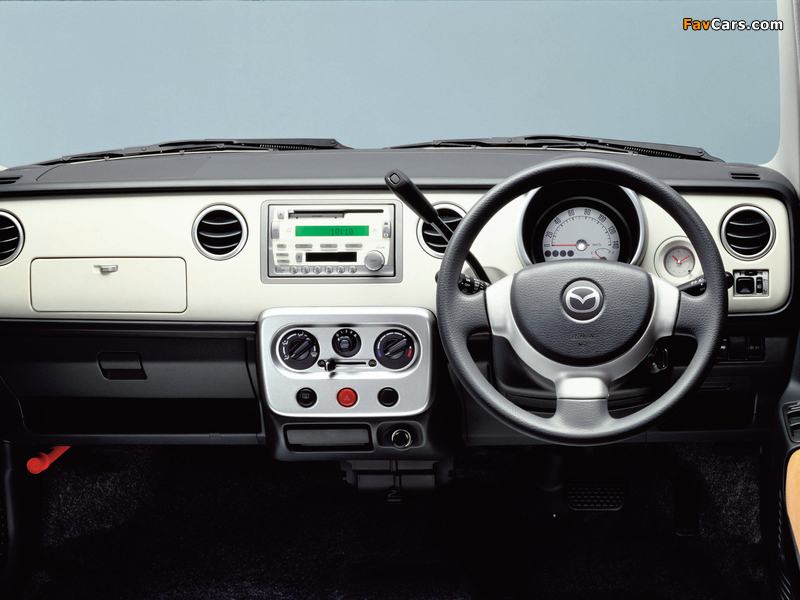 Photos of Mazda Spiano 2002–06 (800 x 600)