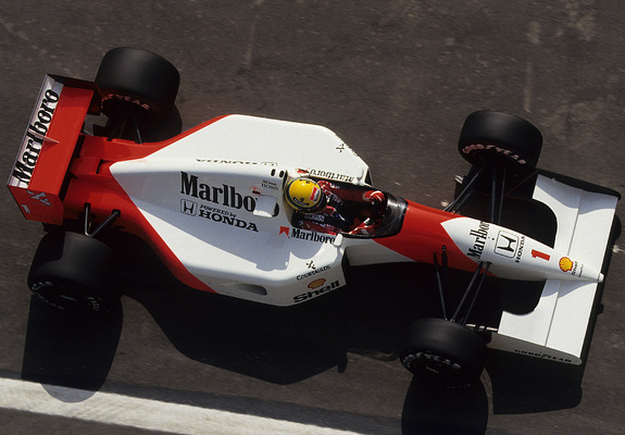 Images of McLaren Honda MP4-7 1992