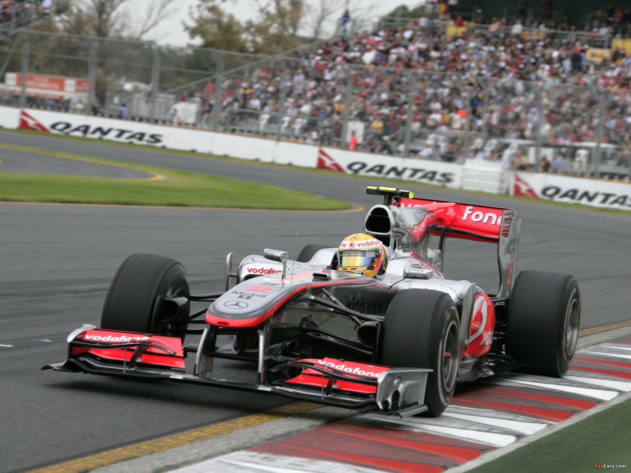 Formula 1 car. MCLAREN f1 2010. Болид ф1 Феррари. Макларен Мерседес f1 1997. Formula 1 Болиды.