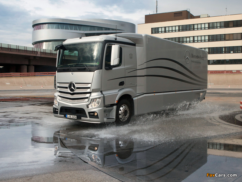 Mercedes-Benz Actros Aerodynamic Truck Concept 2012 images (800 x 600)