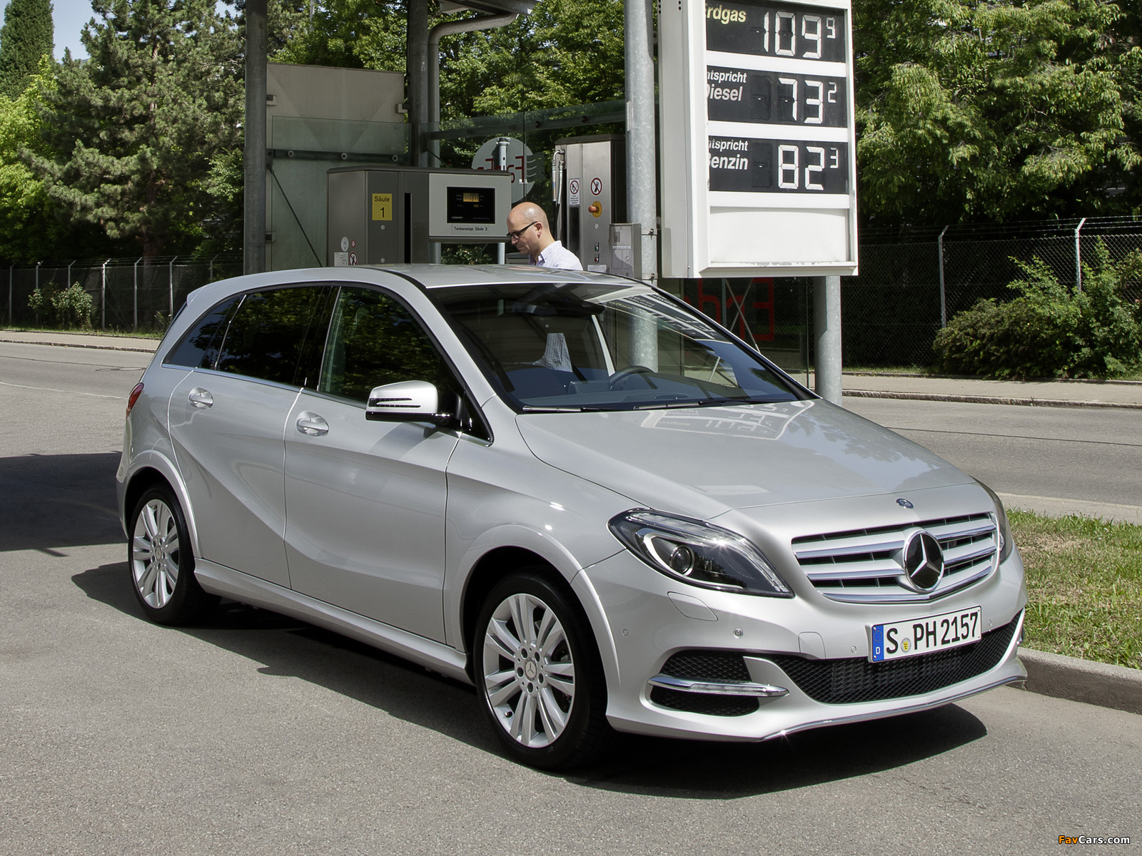 Mercedes-Benz B 200 CNG (W246) 2013 images (1600 x 1200)