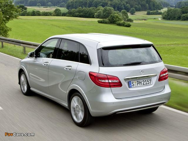 Mercedes-Benz B 200 CNG (W246) 2013 pictures (640 x 480)