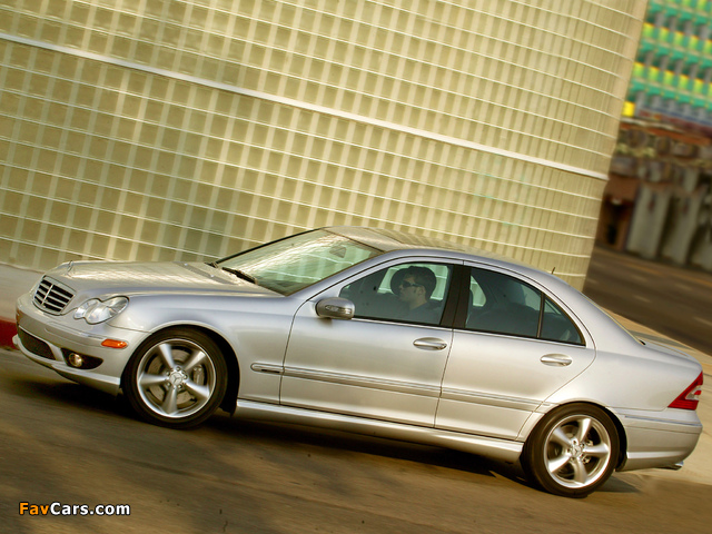 Images of Mercedes-Benz C 280 Sports Package US-spec (W203) 2005–07 (640 x 480)
