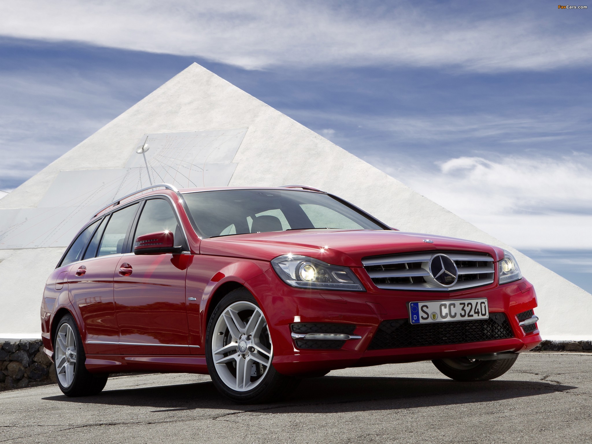 Images of Mercedes-Benz C 350 CDI AMG Sports Package Estate (S204) 2011 (2048 x 1536)