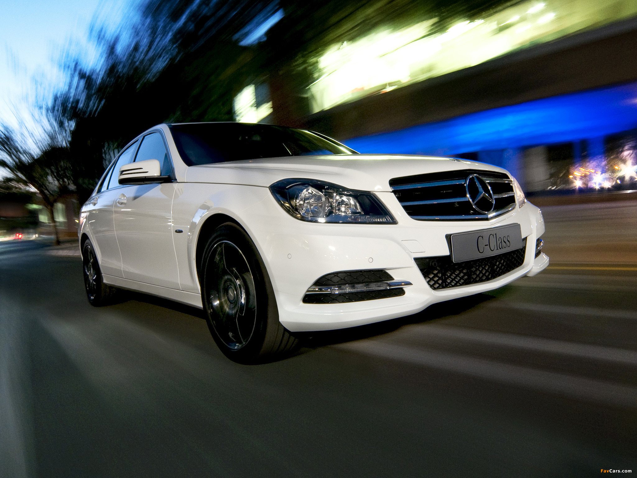 Images of Mercedes-Benz C 300 Edition C (W204) 2013 (2048 x 1536)
