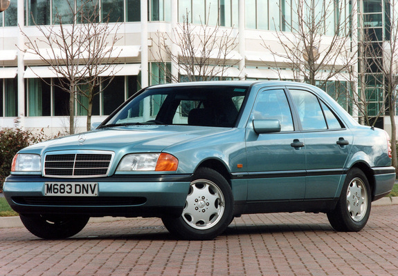 Images of Mercedes-Benz C-Klasse UK-spec (W202) 1993–2000