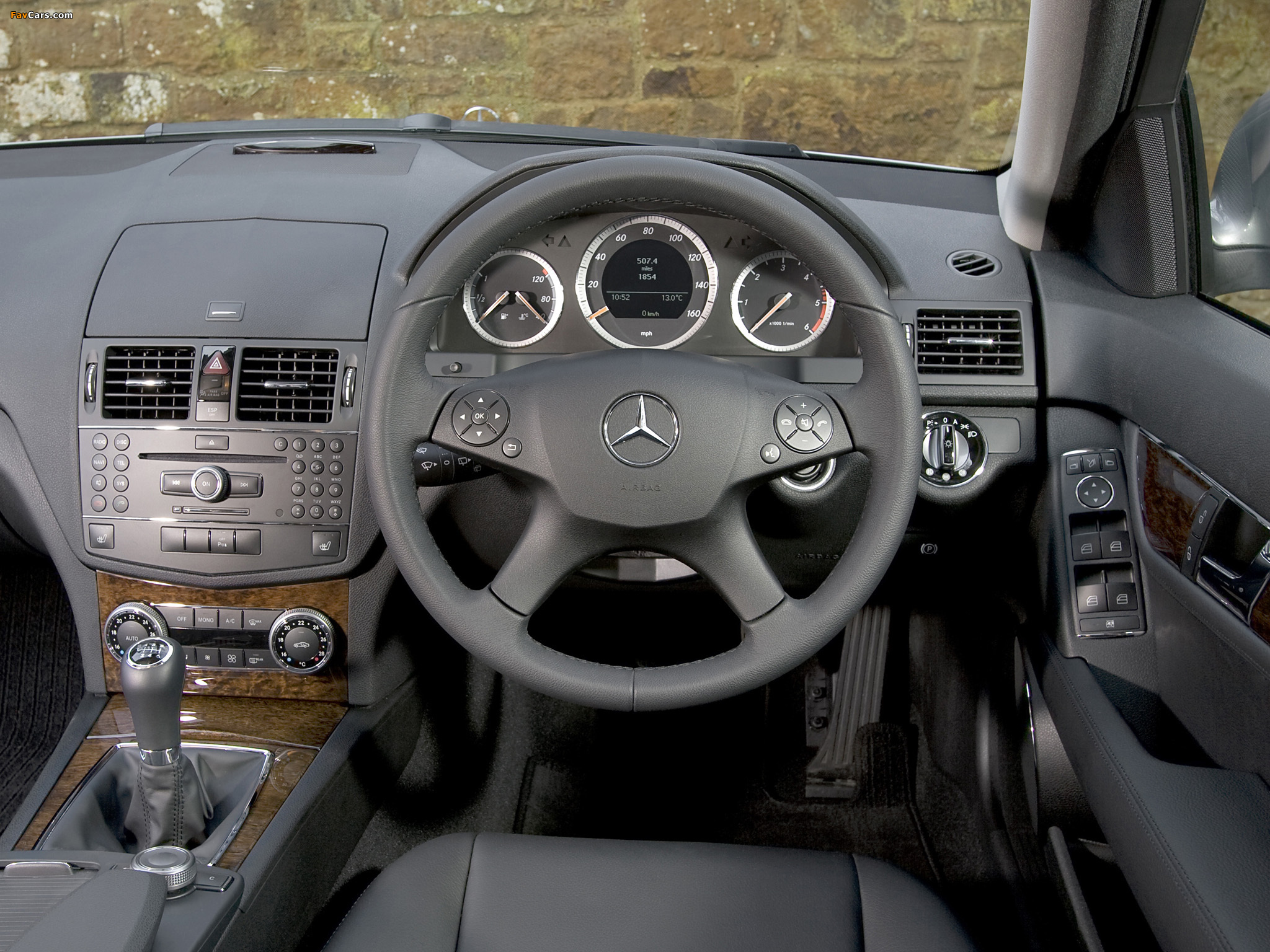 Mercedes-Benz C 220 CDI Estate UK-spec (S204) 2008–11 photos (2048 x 1536)