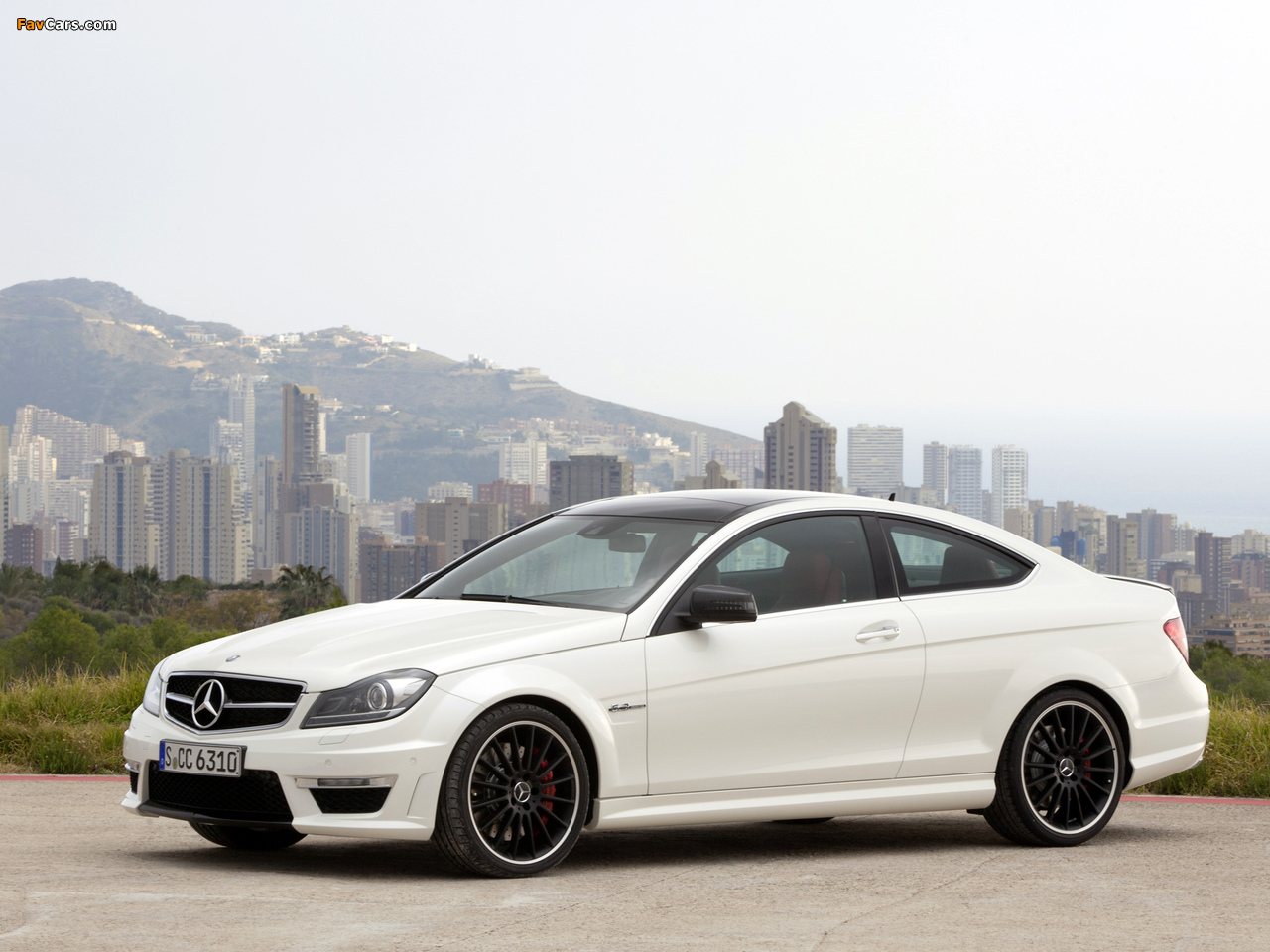Mercedes-Benz C 63 AMG Coupe (C204) 2011 pictures (1280 x 960)