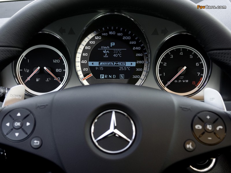 Photos of Mercedes-Benz C 63 AMG Estate (S204) 2008–11 (800 x 600)