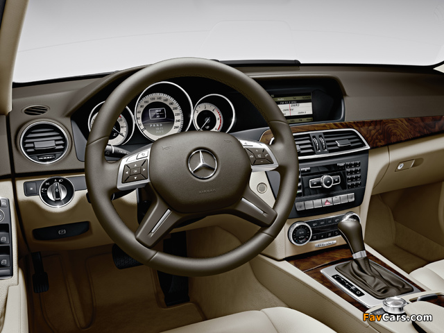 Photos of Mercedes-Benz C 250 CDI BlueEfficiency (W204) 2011 (640 x 480)