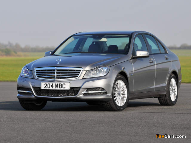 Pictures of Mercedes-Benz C 180 UK-spec (W204) 2011 (640 x 480)