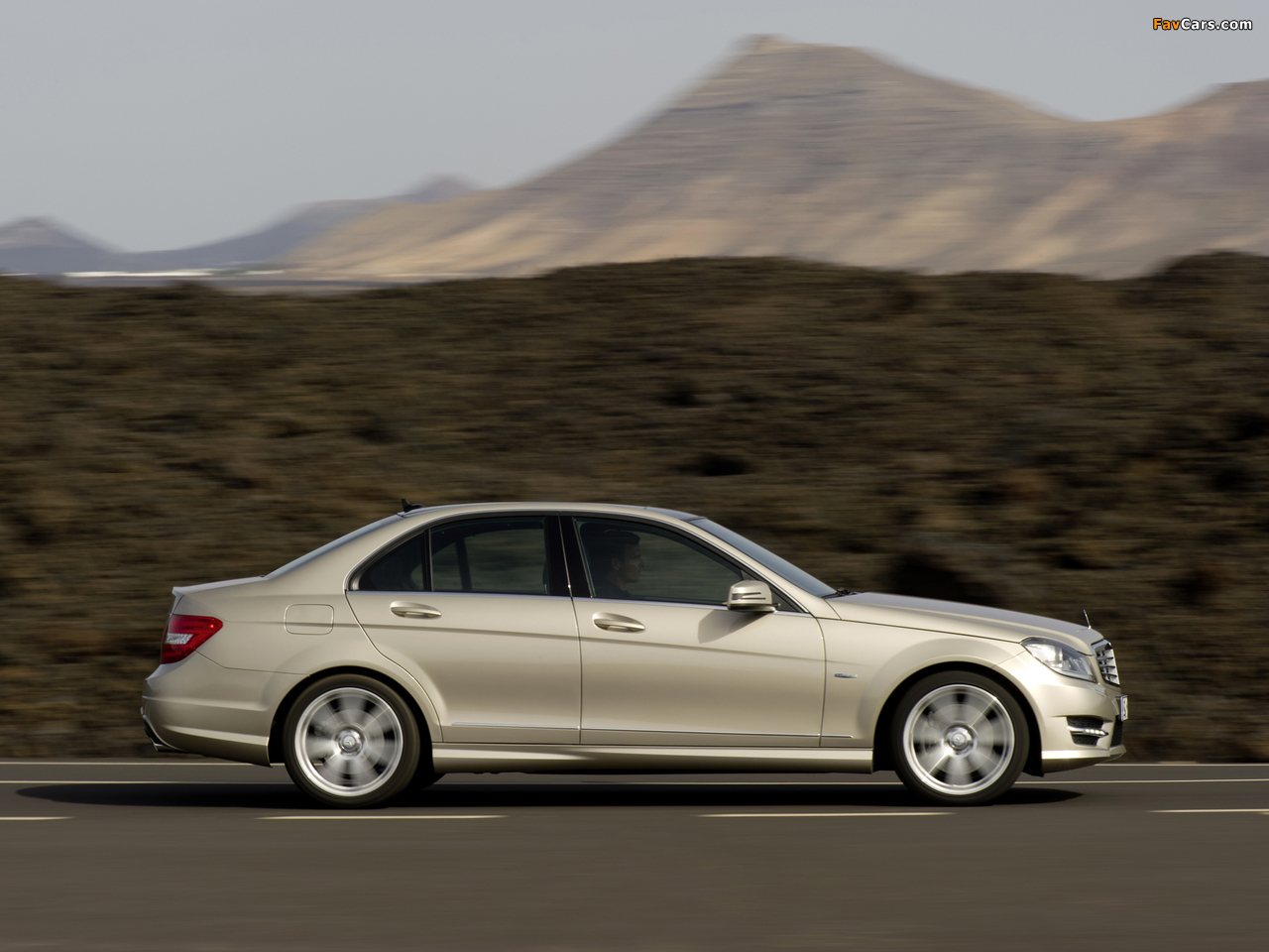 Pictures of Mercedes-Benz C 350 AMG Sports Package (W204) 2011 (1280 x 960)
