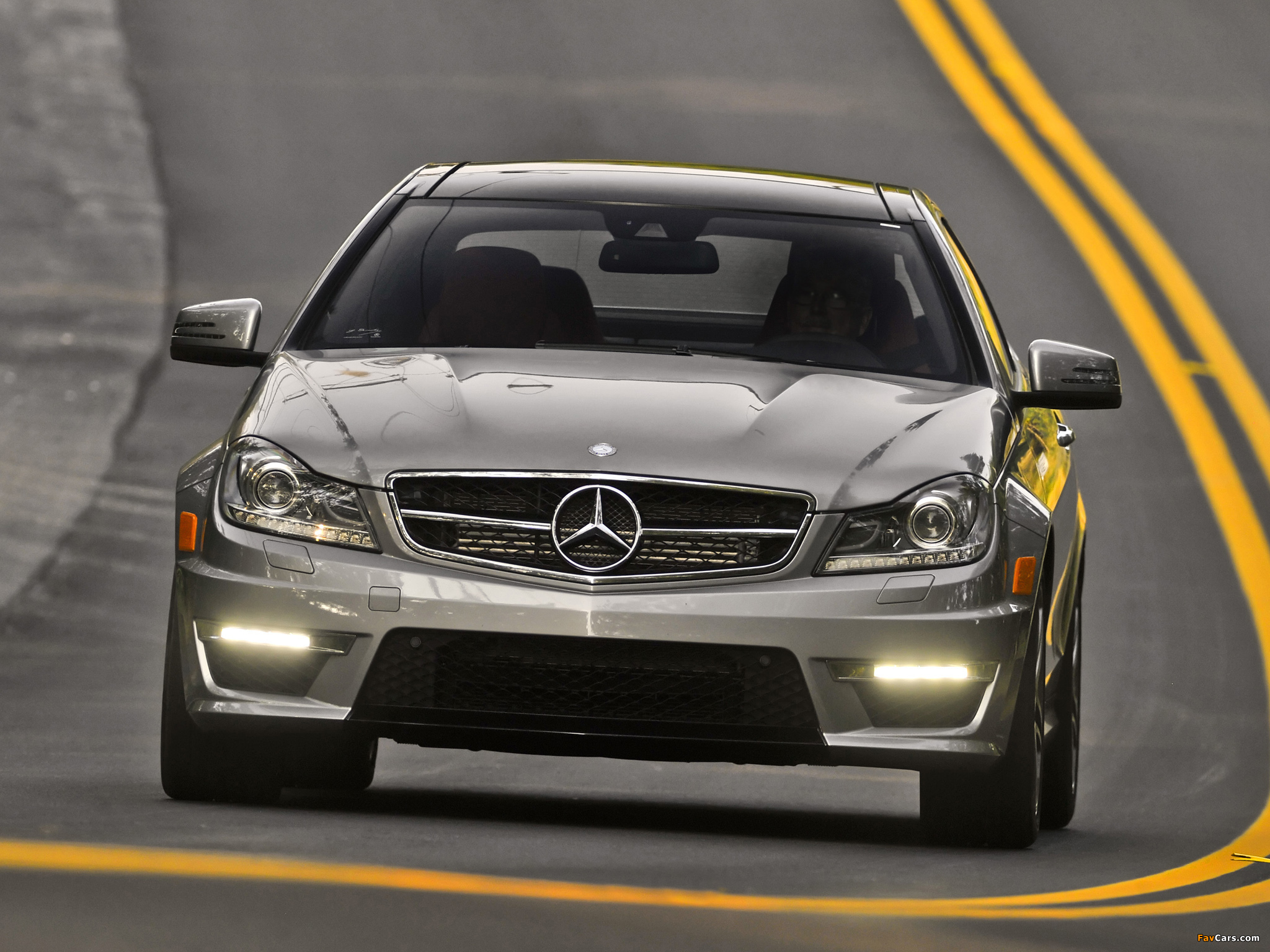 Pictures of Mercedes-Benz C 63 AMG Coupe US-spec (C204) 2011 (2048 x 1536)