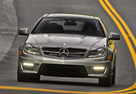 Pictures of Mercedes-Benz C 63 AMG Coupe US-spec (C204) 2011