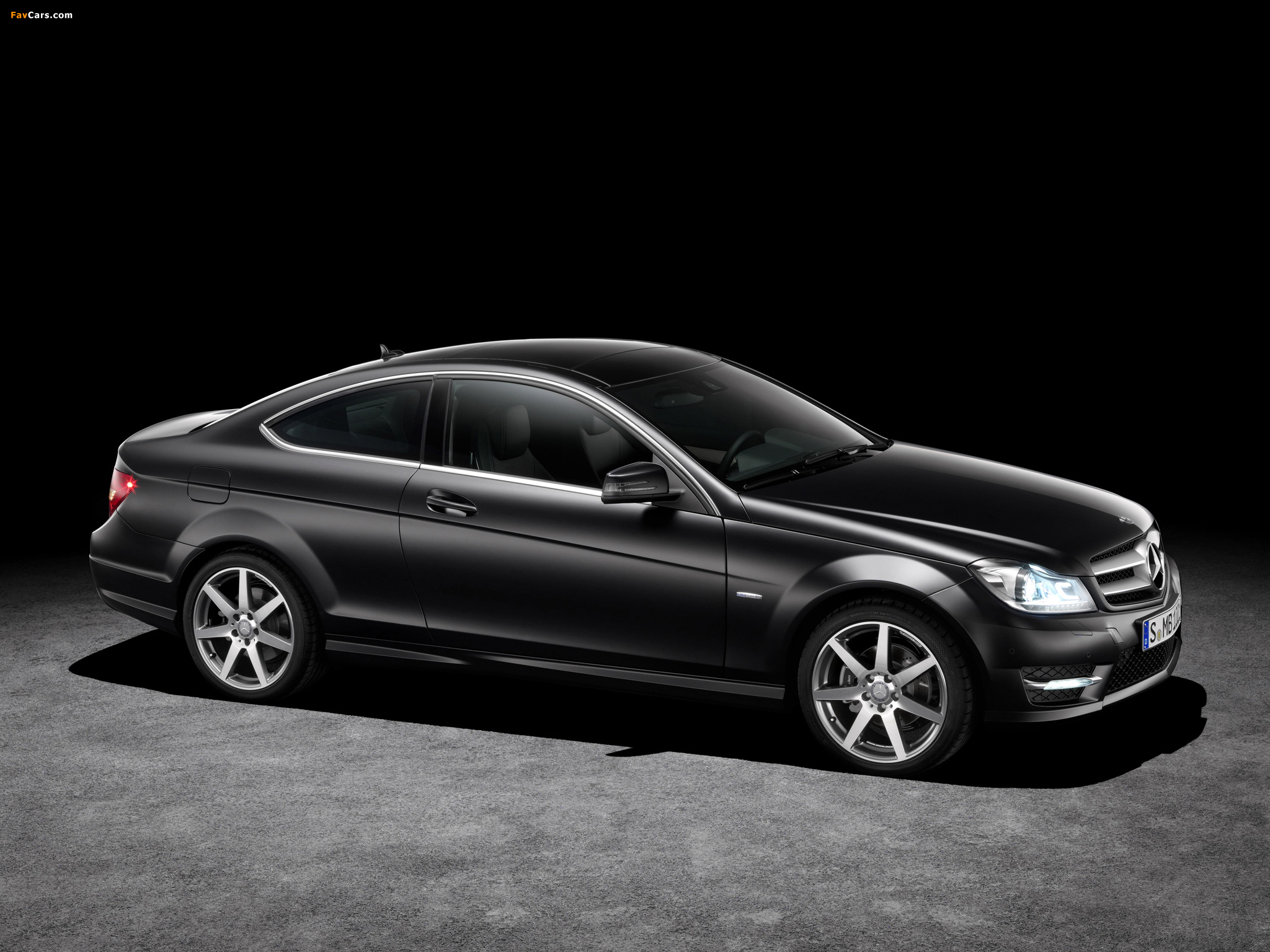 Pictures of Mercedes-Benz C 250 CDI Coupe (C204) 2011 (2048 x 1536)