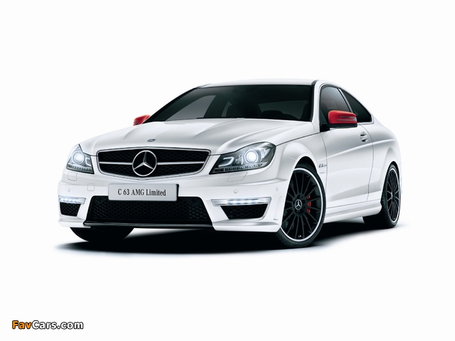 Pictures of Mercedes-Benz C 63 AMG Limited Coupe (C204) 2013 (640 x 480)