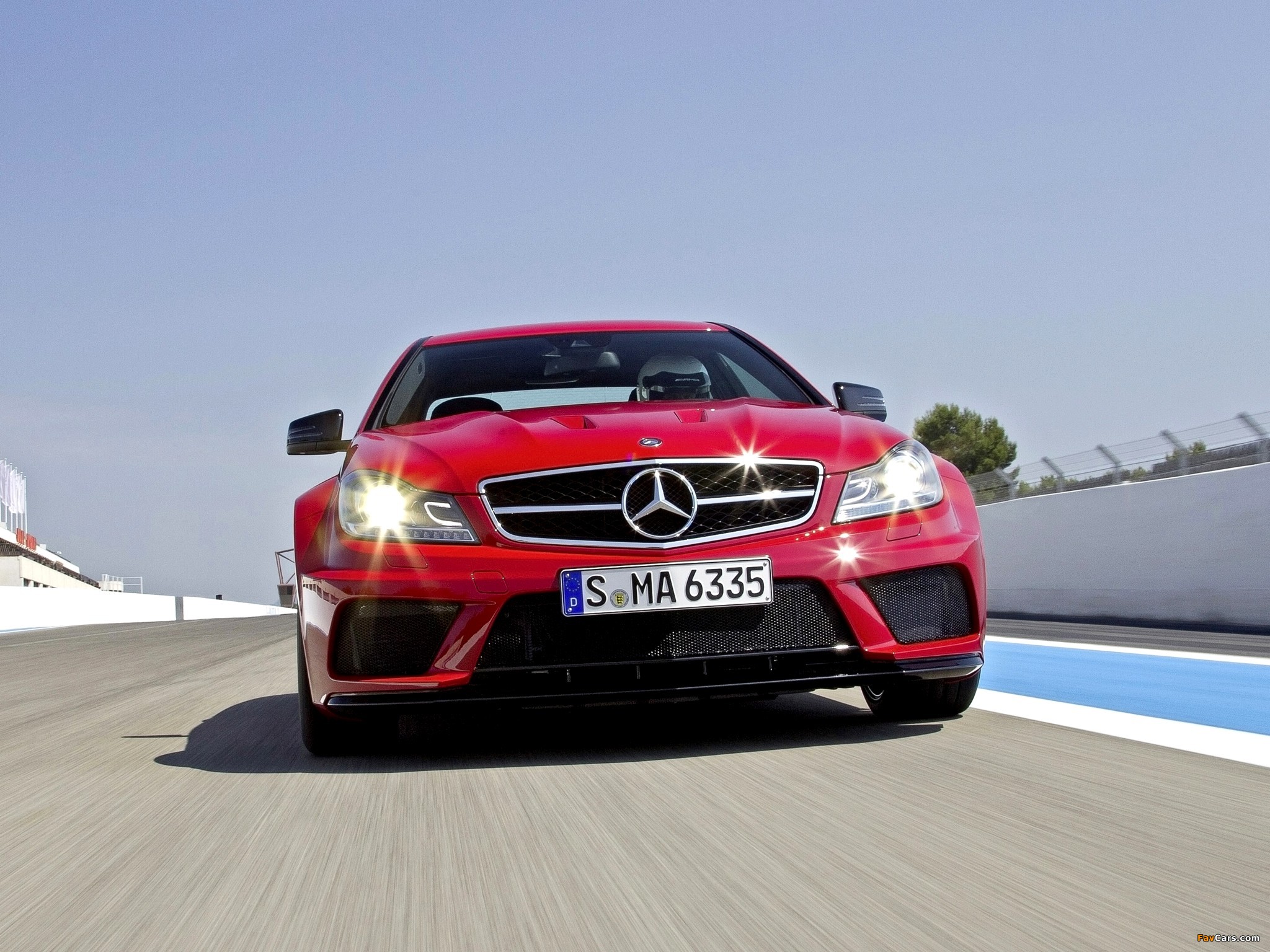 Mercedes-Benz C 63 AMG Black Series Coupe (C204) 2011 wallpapers (2048 x 1536)