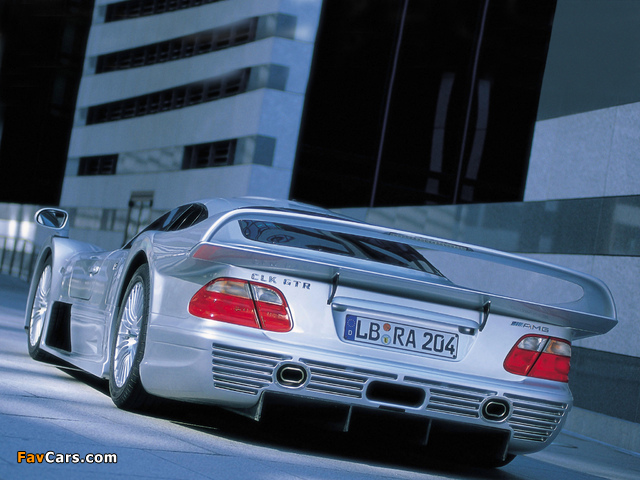 Images of Mercedes-Benz CLK GTR AMG Road Version 1999 (640 x 480)