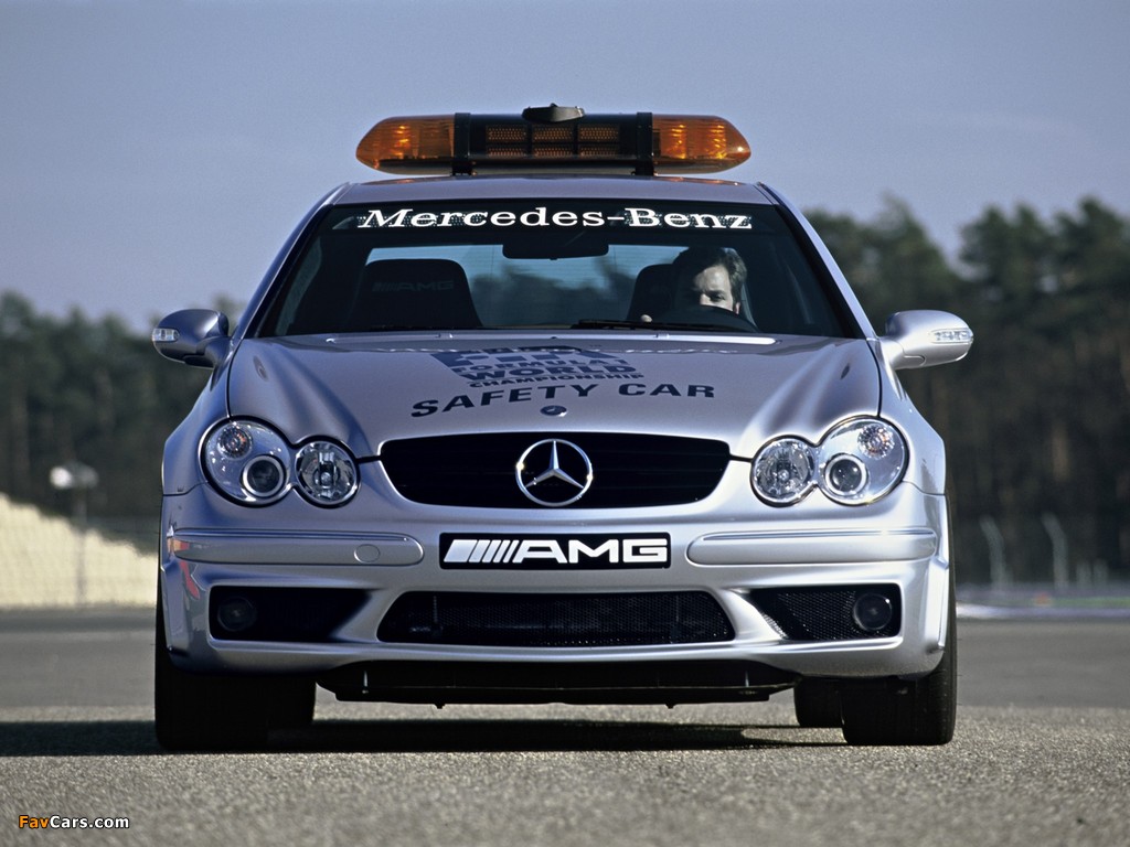 Images of Mercedes-Benz CLK 55 AMG F1 Safety Car (C209) 2003 (1024 x 768)