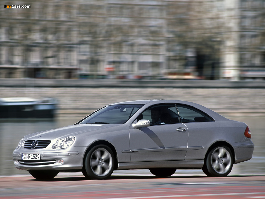 Photos of Mercedes-Benz CLK 500 (C209) 2002–05 (1024 x 768)