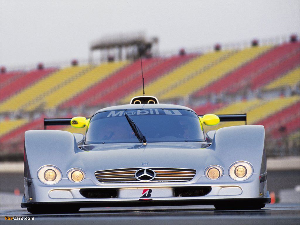 Pictures of Mercedes-Benz CLR 1999 (1024 x 768)