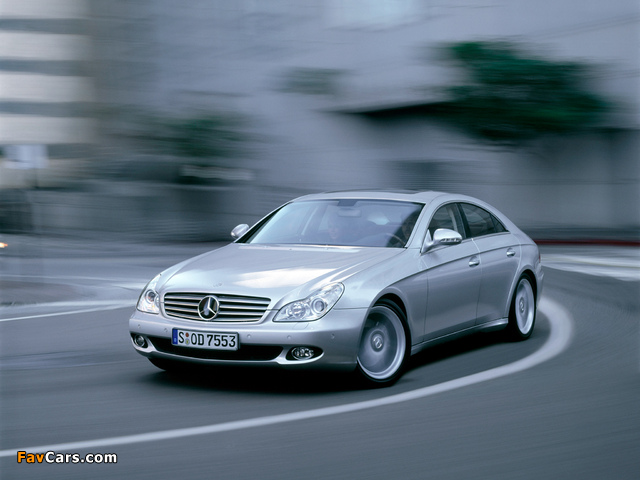 Images of Mercedes-Benz CLS 500 (S219) 2004–10 (640 x 480)