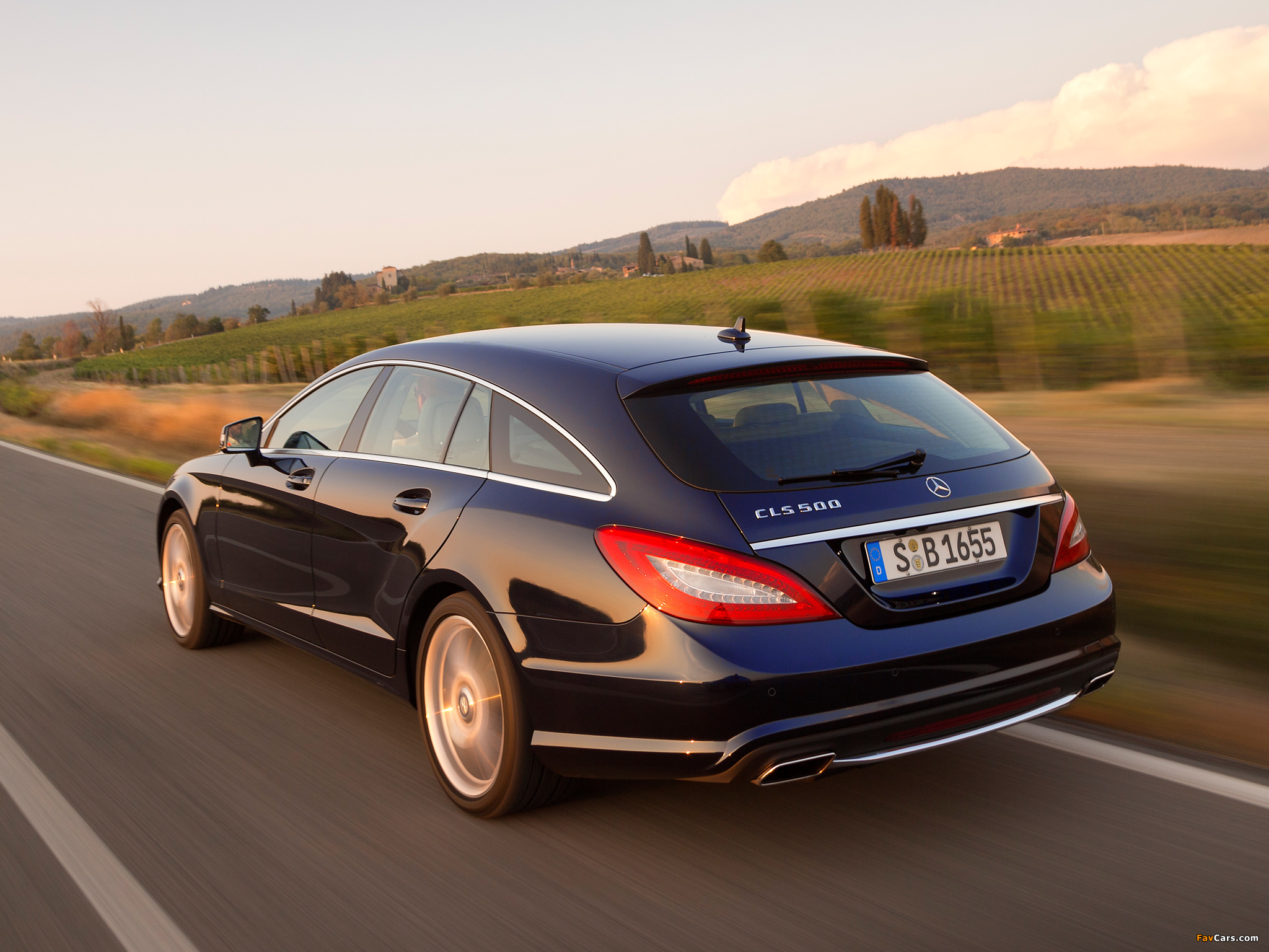 Mercedes-Benz CLS 500 Shooting Brake (X218) 2012 pictures (2048 x 1536)