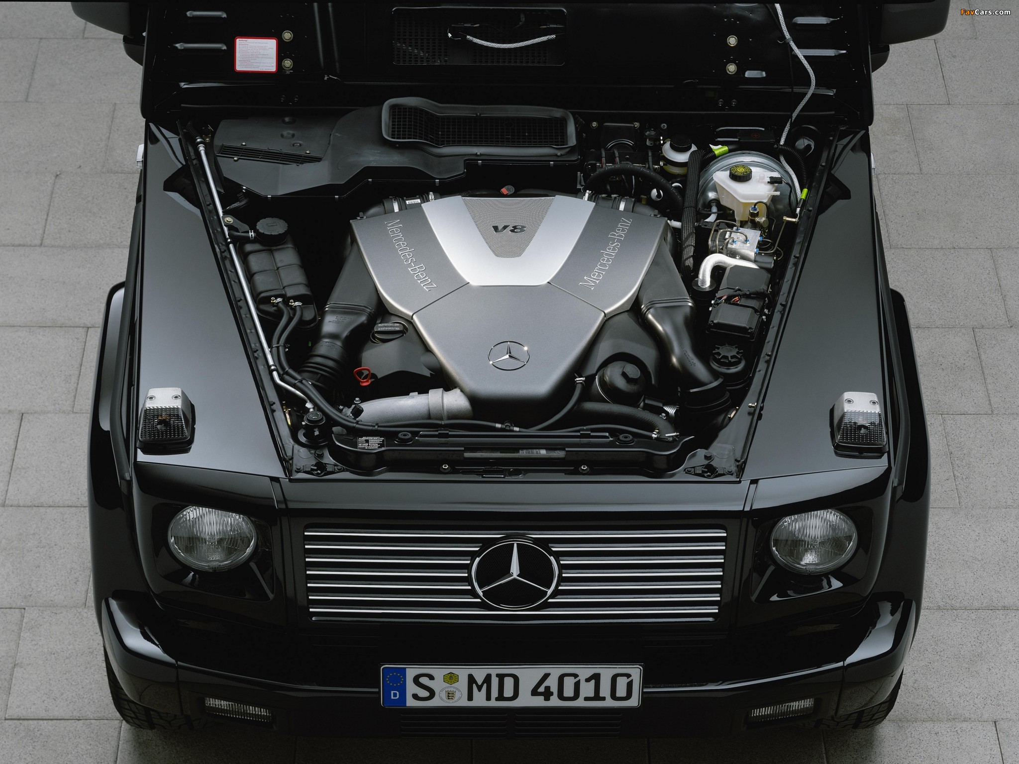 Cdi двигатели mercedes. Mercedes Benz g400 CDI. Mercedes w463 мотор. W463 дизель мотор. Mercedes Benz g class 2002 под капотом.