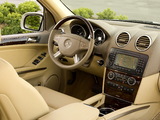 Images of Mercedes-Benz GL 450 US-spec (X164) 2006–09