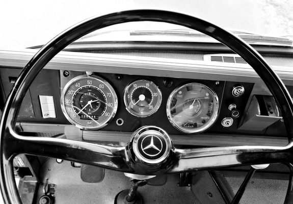 Mercedes-Benz LP1620 1963 wallpapers