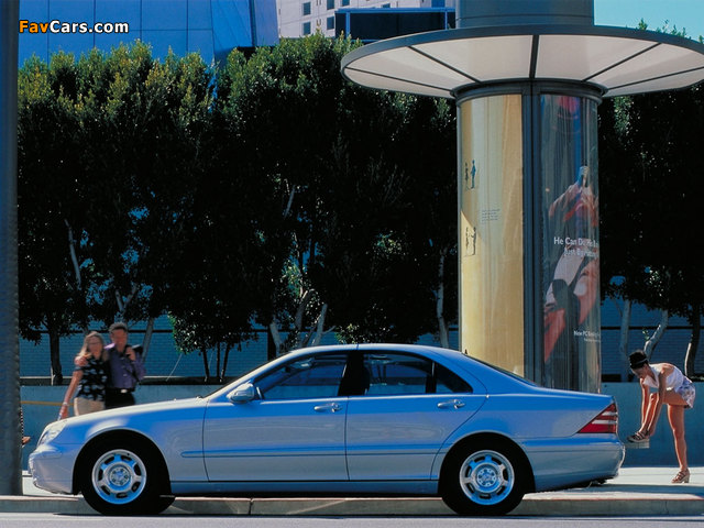Images of Mercedes-Benz S 320 (W220) 1998–2002 (640 x 480)