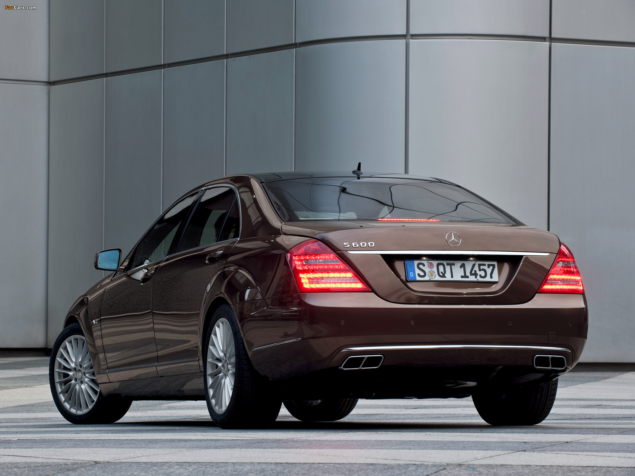 Images of Mercedes-Benz S 600 (W221) 2009–13 (2048 x 1536)