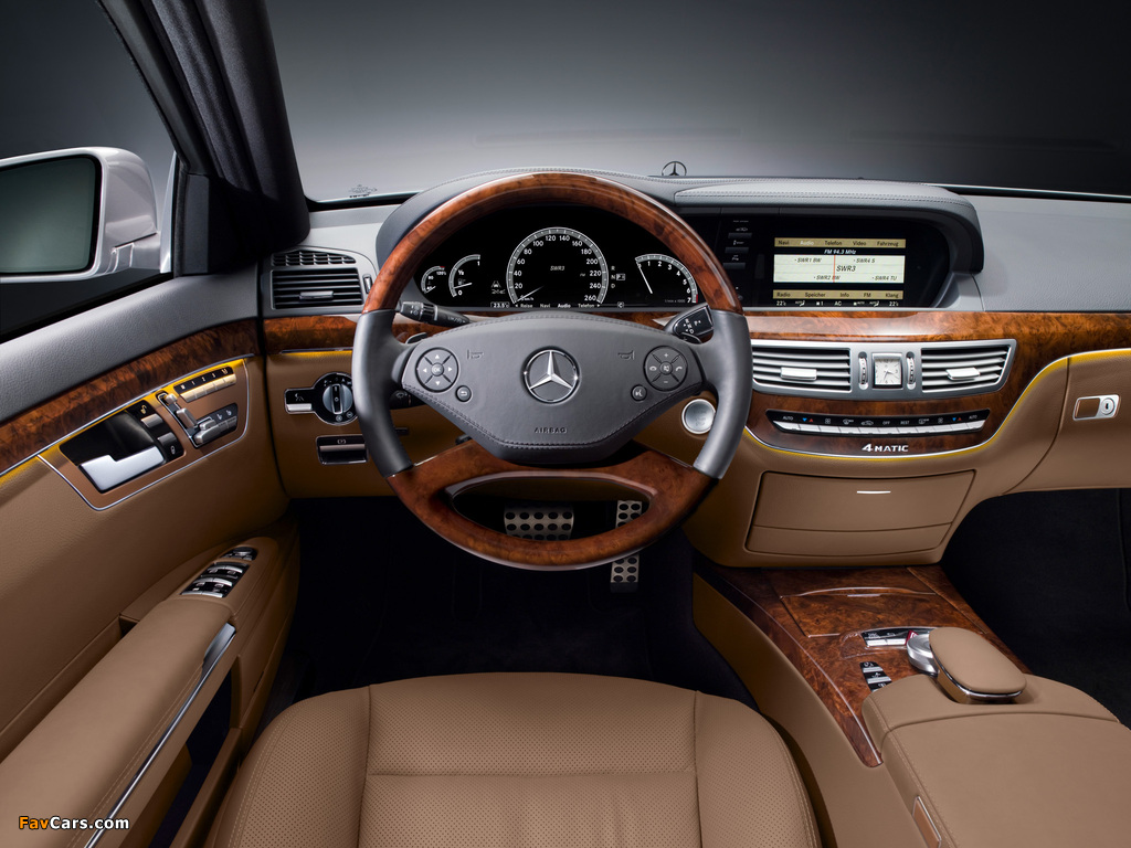 Images of Mercedes-Benz S 500 4MATIC AMG Sports Package (W221) 2009–13 (1024 x 768)