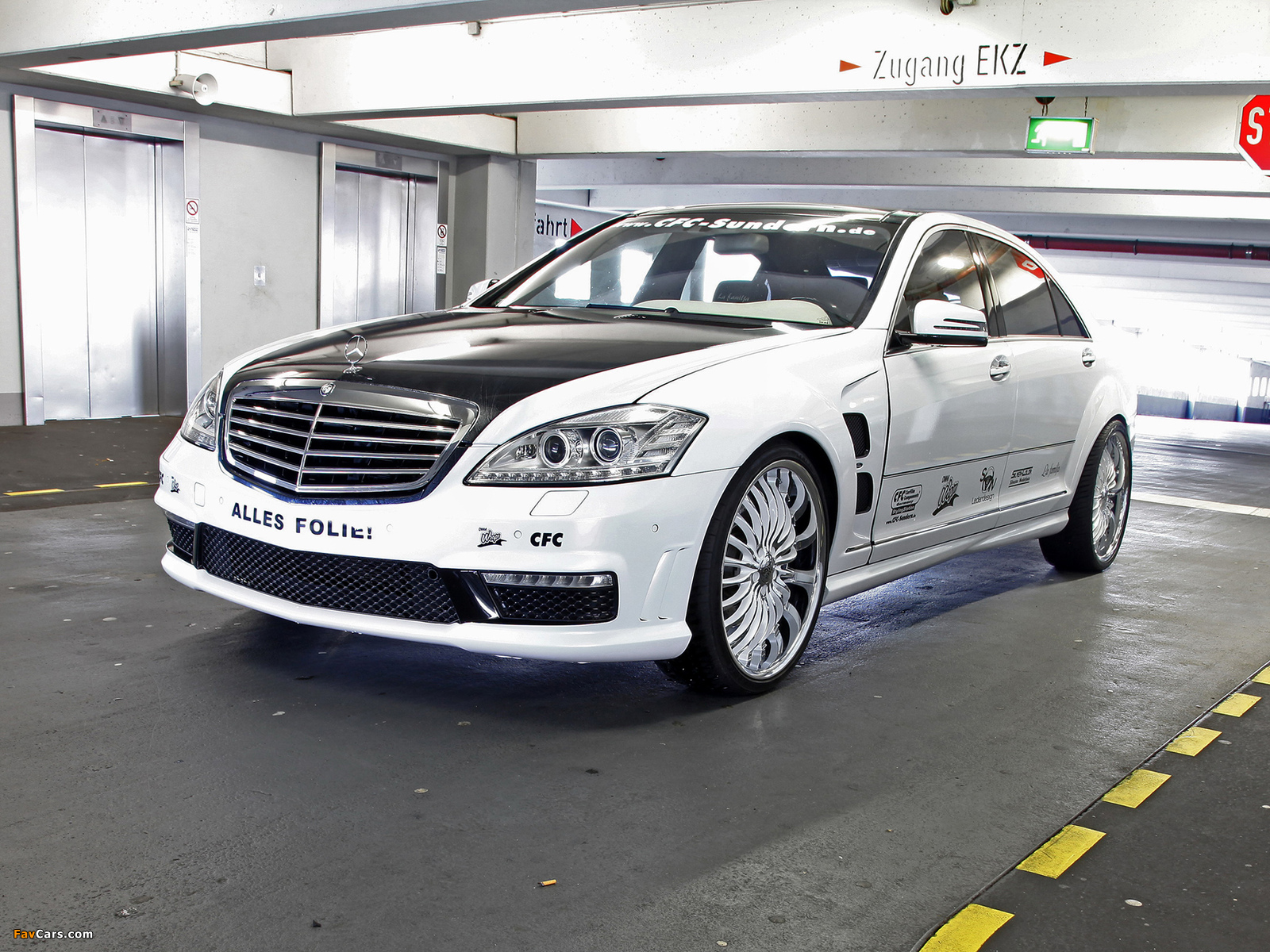 Images of CFC Mercedes-Benz S 65 AMG (W221) 2012–13 (1600 x 1200)