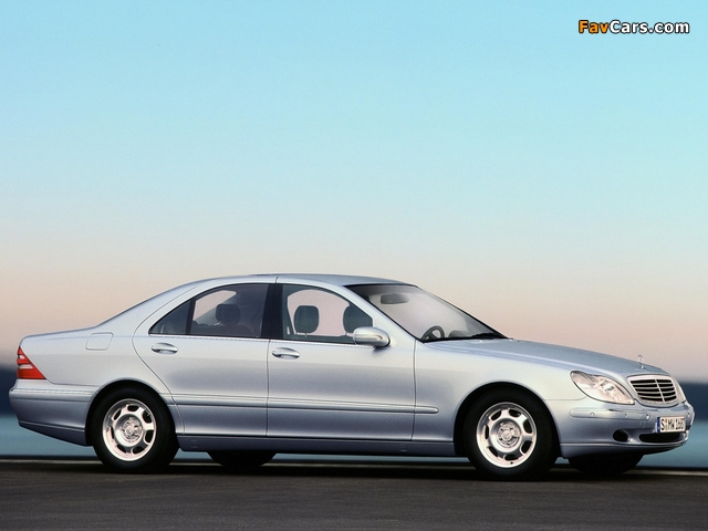 Mercedes-Benz S 320 (W220) 1998–2002 pictures (640 x 480)