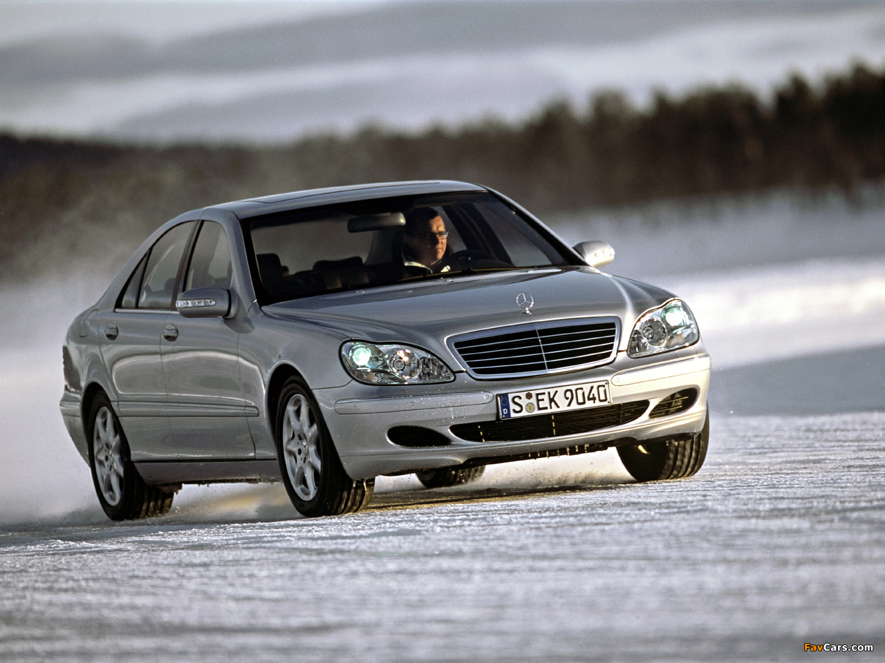 Mercedes-Benz S 500 4MATIC (W220) 2002–06 pictures (1280 x 960)