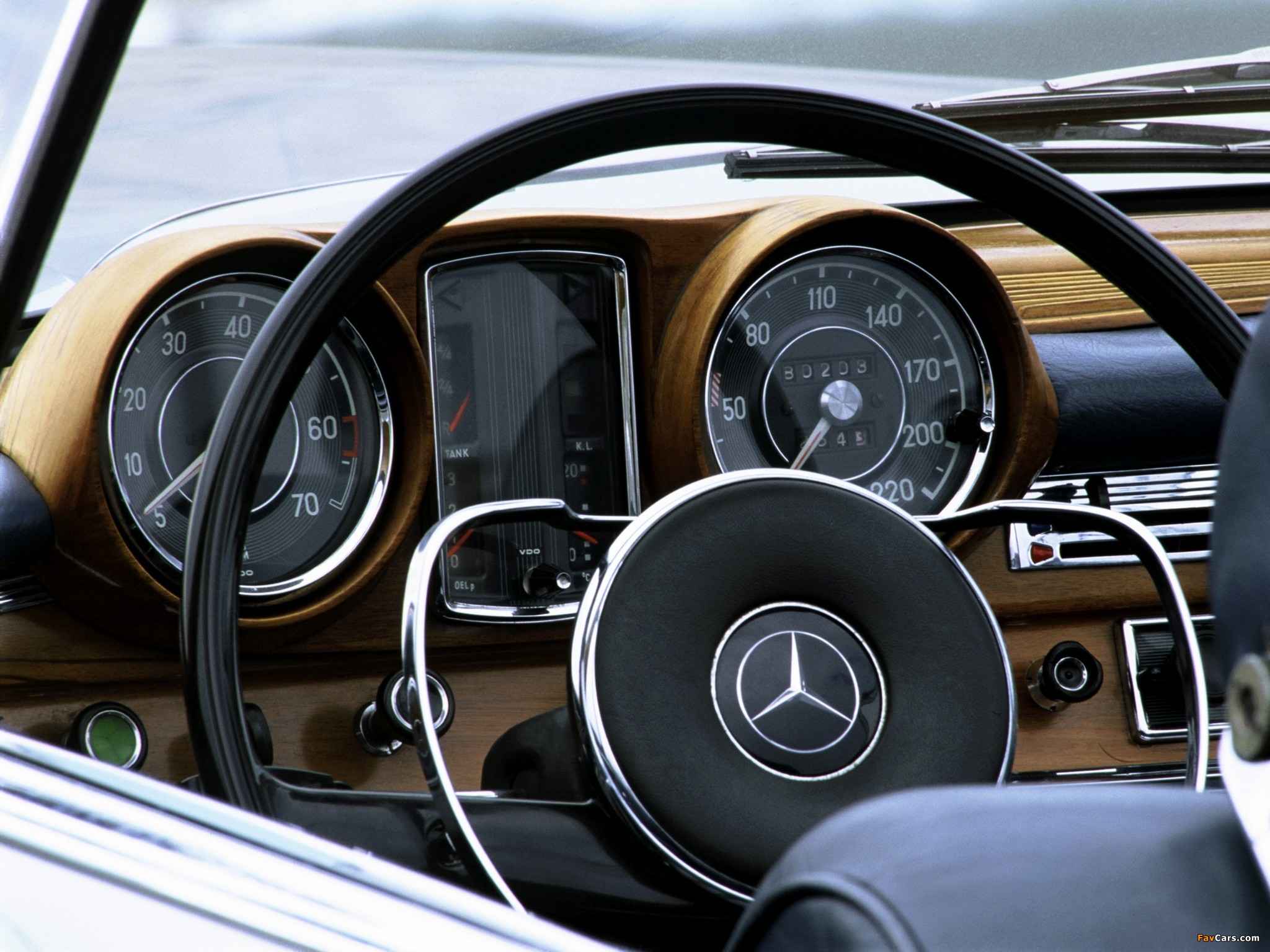 Mercedes-Benz S-Klasse Cabriolet (W111/112) images (2048 x 1536)