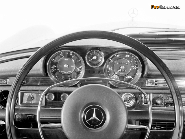 Photos of Mercedes-Benz 300SEL 6.3 (W109) 1968–72 (640 x 480)