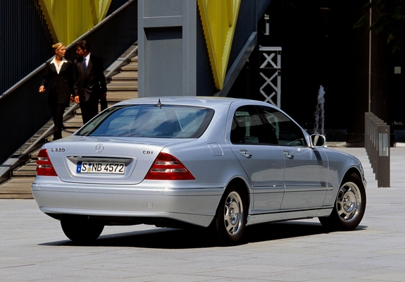 Photos of Mercedes-Benz S 320 CDI (W220) 1998–2002