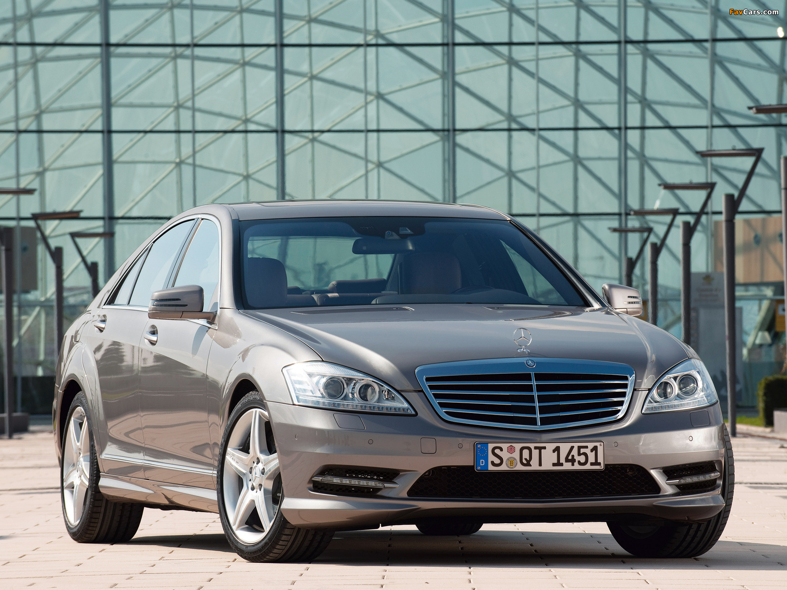 Photos of Mercedes-Benz S 500 4MATIC AMG Sports Package (W221) 2009–13 (1600 x 1200)