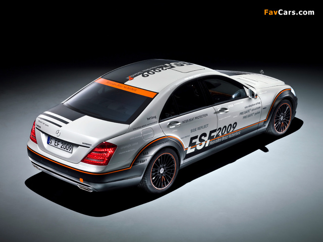 Photos of Mercedes-Benz S 400 Hybrid ESF Concept (W221) 2009 (640 x 480)