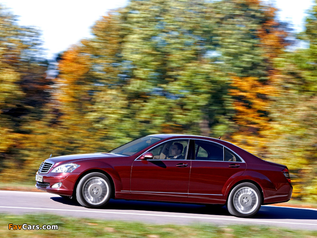Pictures of Mercedes-Benz S 320 CDI BlueEfficiency (W221) 2008–09 (640 x 480)