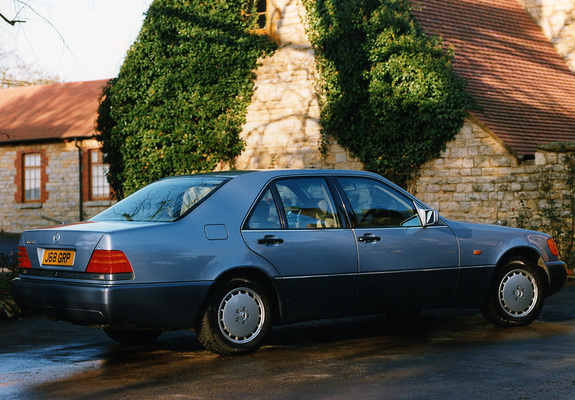 Mercedes-Benz S-Klasse UK-spec (W140) 1991–93 wallpapers