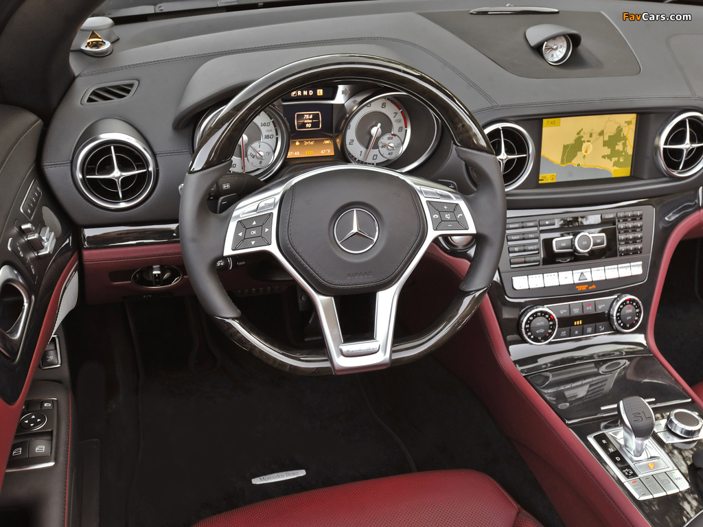 Images of Mercedes-Benz SL 550 AMG Sports Package (R231) 2012 (1024 x 768)