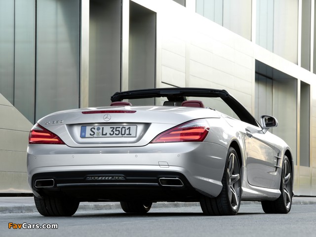 Images of Mercedes-Benz SL 350 AMG Sports Package Edition 1 (R231) 2012 (640 x 480)